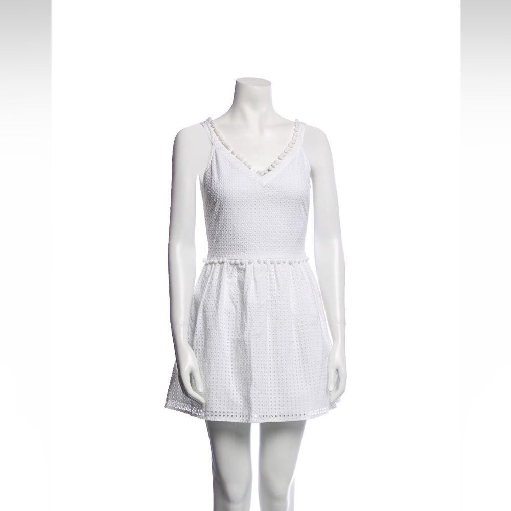 Love Moschino
V-Neck Mini Dress
Size: US2, IT38